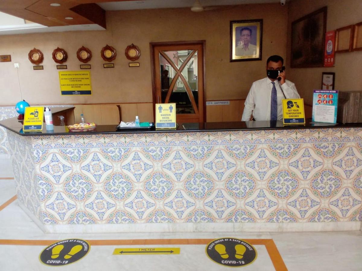 Royal Omars Hotel Канур Екстериор снимка