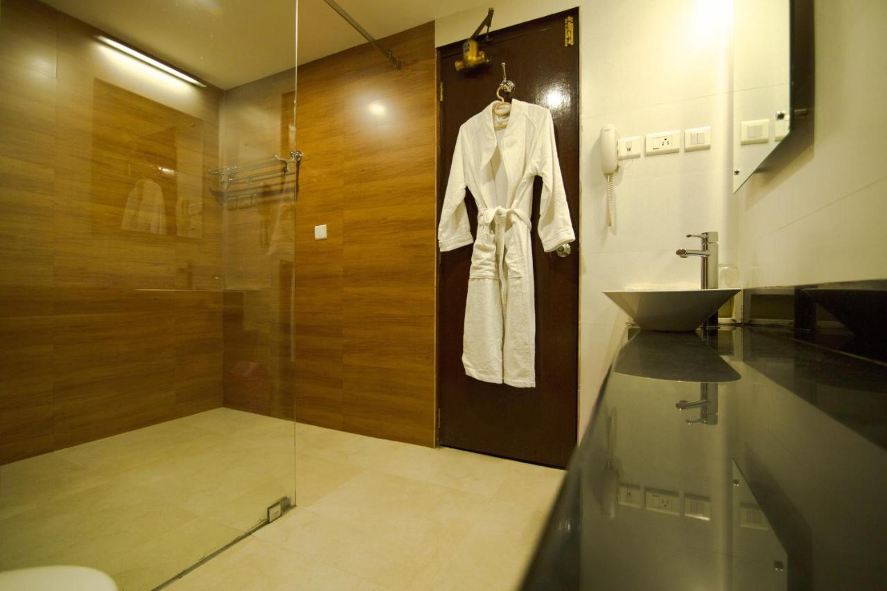 Royal Omars Hotel Канур Екстериор снимка